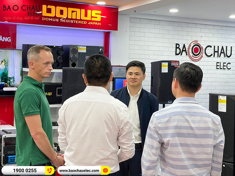 Đ&oacute;n tiếp Gi&aacute;m đốc Alto & Denon Professional khu vực Ch&acirc;u &Aacute; Th&aacute;i B&igrave;nh Dương Mr. Mark Spies sang thăm v&agrave; l&agrave;m việc tại Bảo Ch&acirc;u Elecv&agrave; BKSound. 