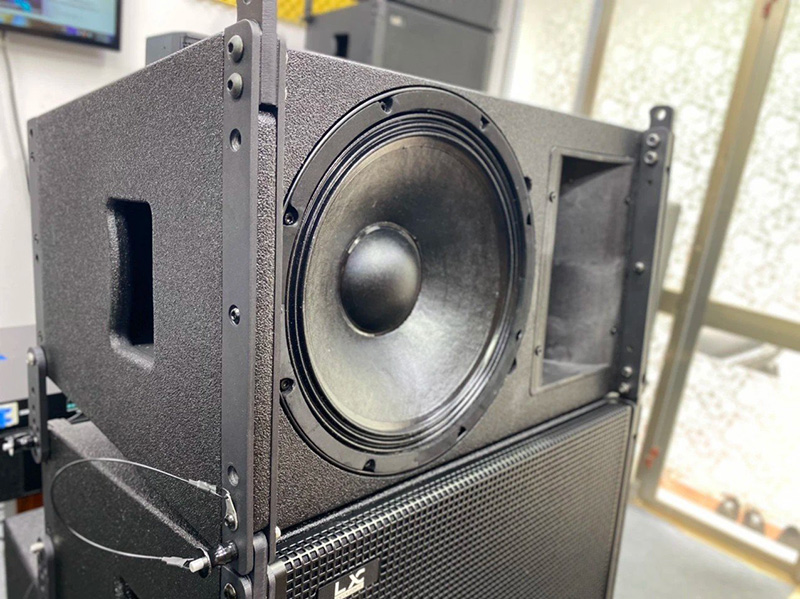 Củ loa Array bass đơn th&ocirc;ng thường tr&ecirc;n thị trường