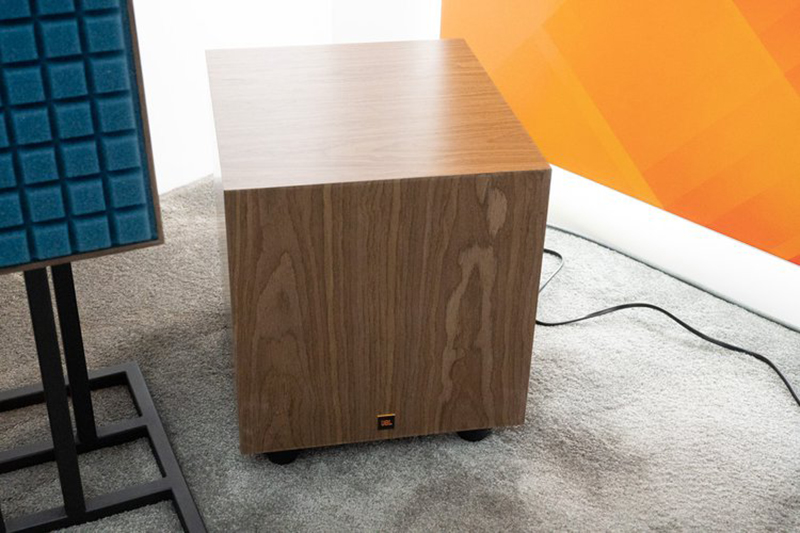 Ra mắt JBL L10cs Classic mới, sub rời linh hoạt, công suất 250W