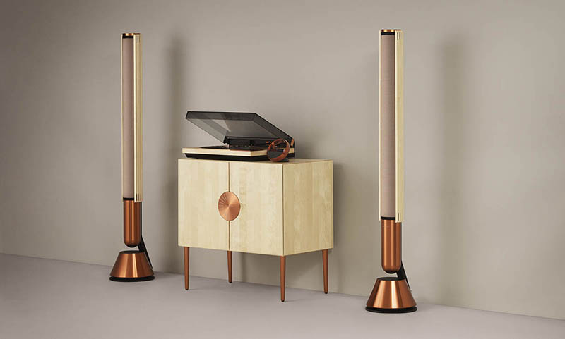 Đắm chìm vào hệ thống âm thanh Beosystem 72-23 Nordic Dawn Limited Edition của Bang & Olufsen