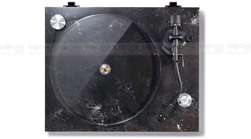 Đầu đĩa than TEAC TN-550 với 2 tốc độ quay