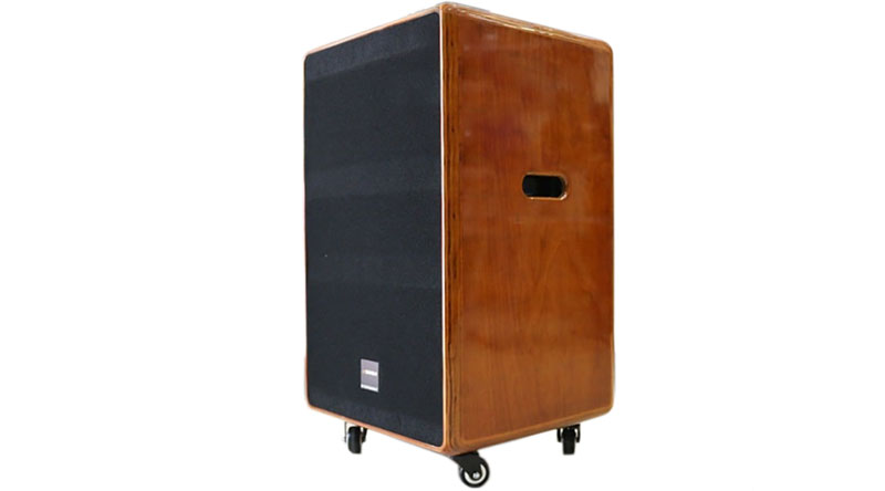 Thùng loa kéo Sansui