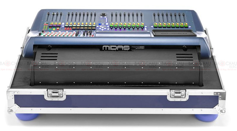 Bàn mixer Midas Pro2CC-TP