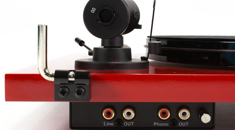 M&acirc;m đĩa than Pro-Ject Essential III