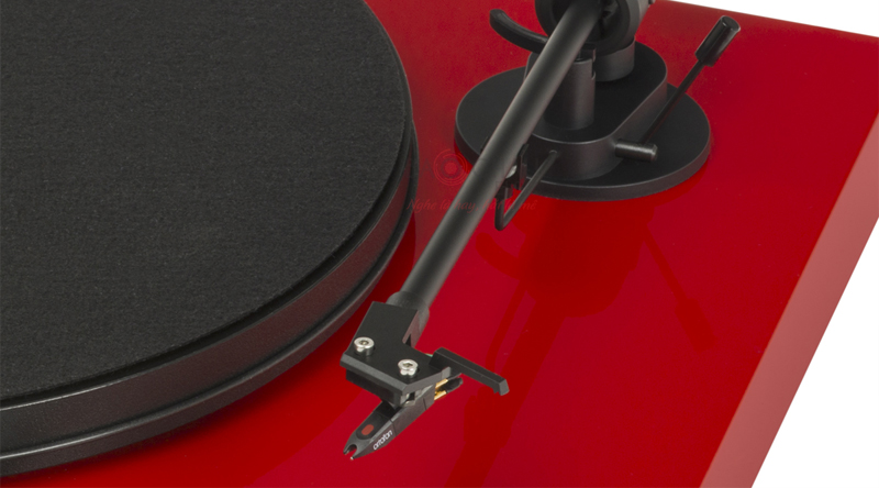M&acirc;m đĩa than Pro-Ject Juke Box E