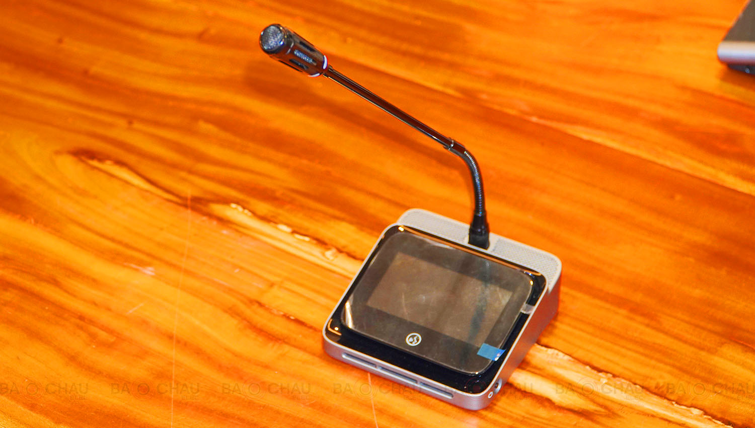 Micro Đại Biểu ITC TS-W310A