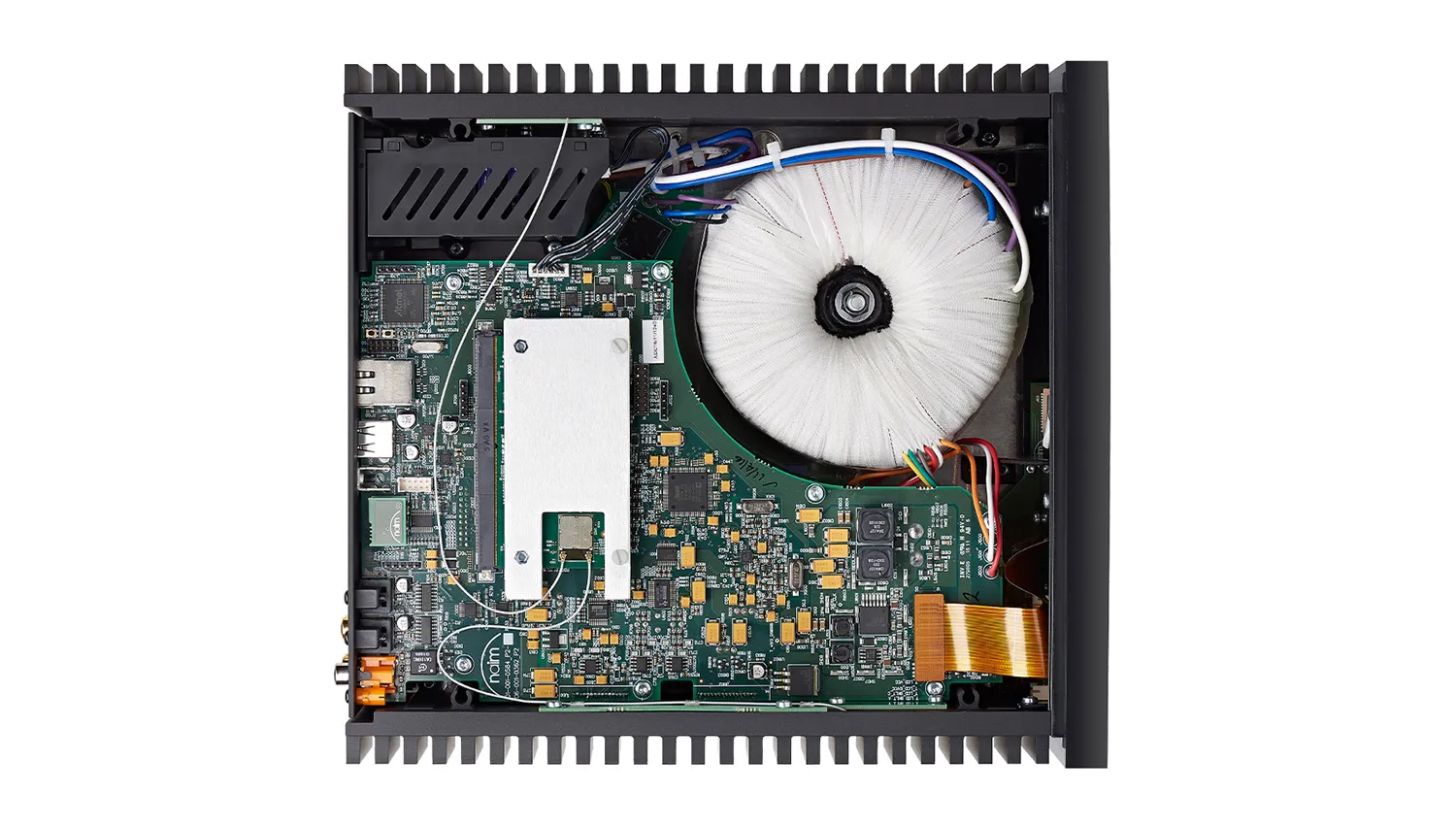 Amply Music Server DAC Naim Uniti Atom nội thất