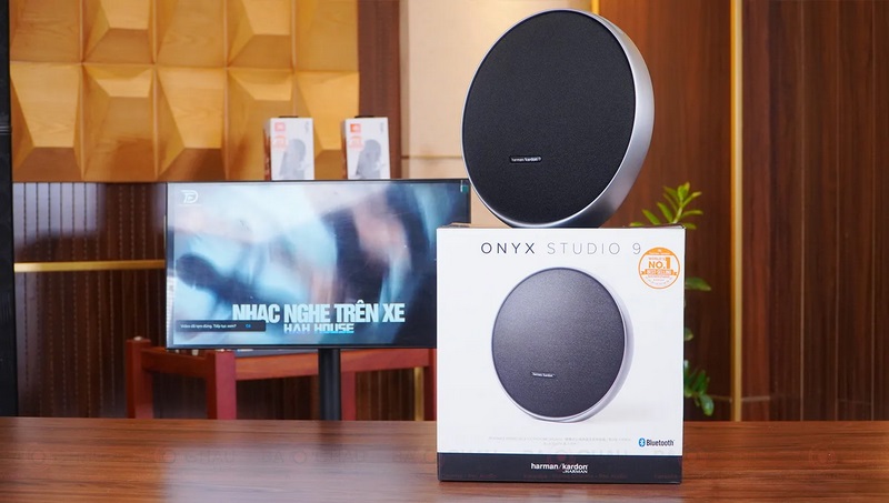 Loa Harman Kardon Onyx Studio 9
