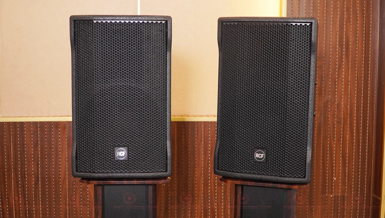 Loa Karaoke RCF C MAX 4110 (Full Bass 25, SX Italy)