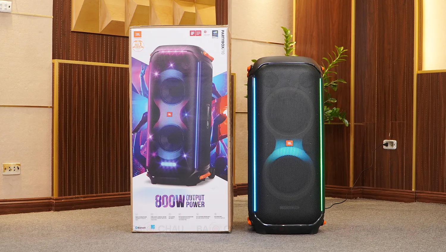 Loa bluetooth JBL PartyBox 710