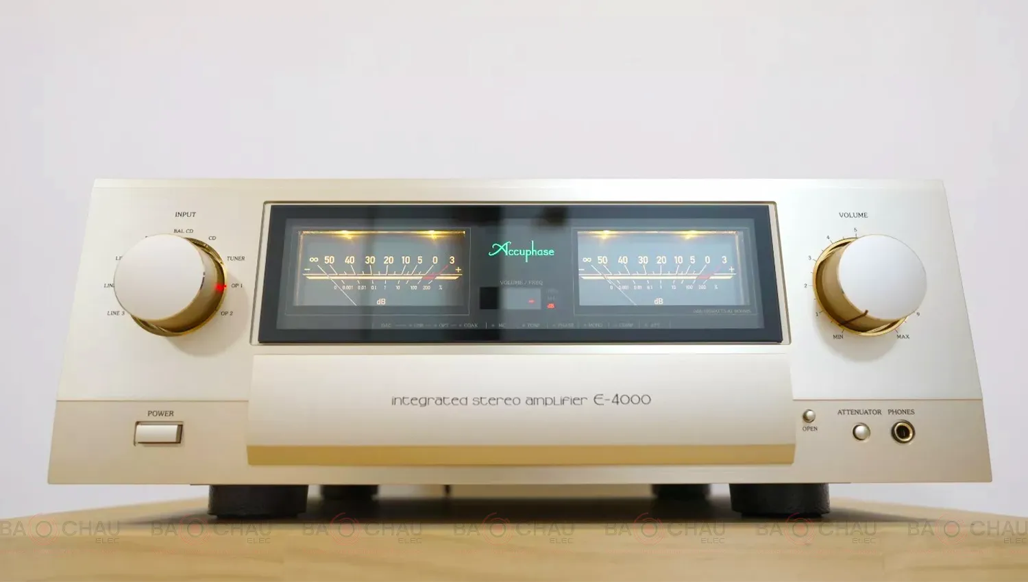 Amply Accuphase E4000