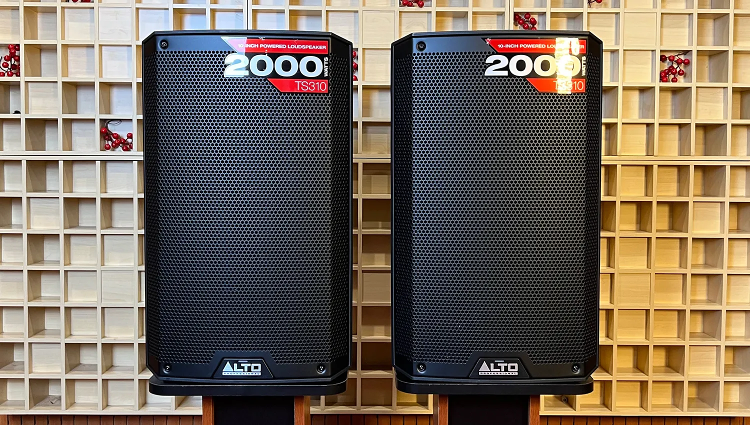 Loa Alto TS310 thực tế