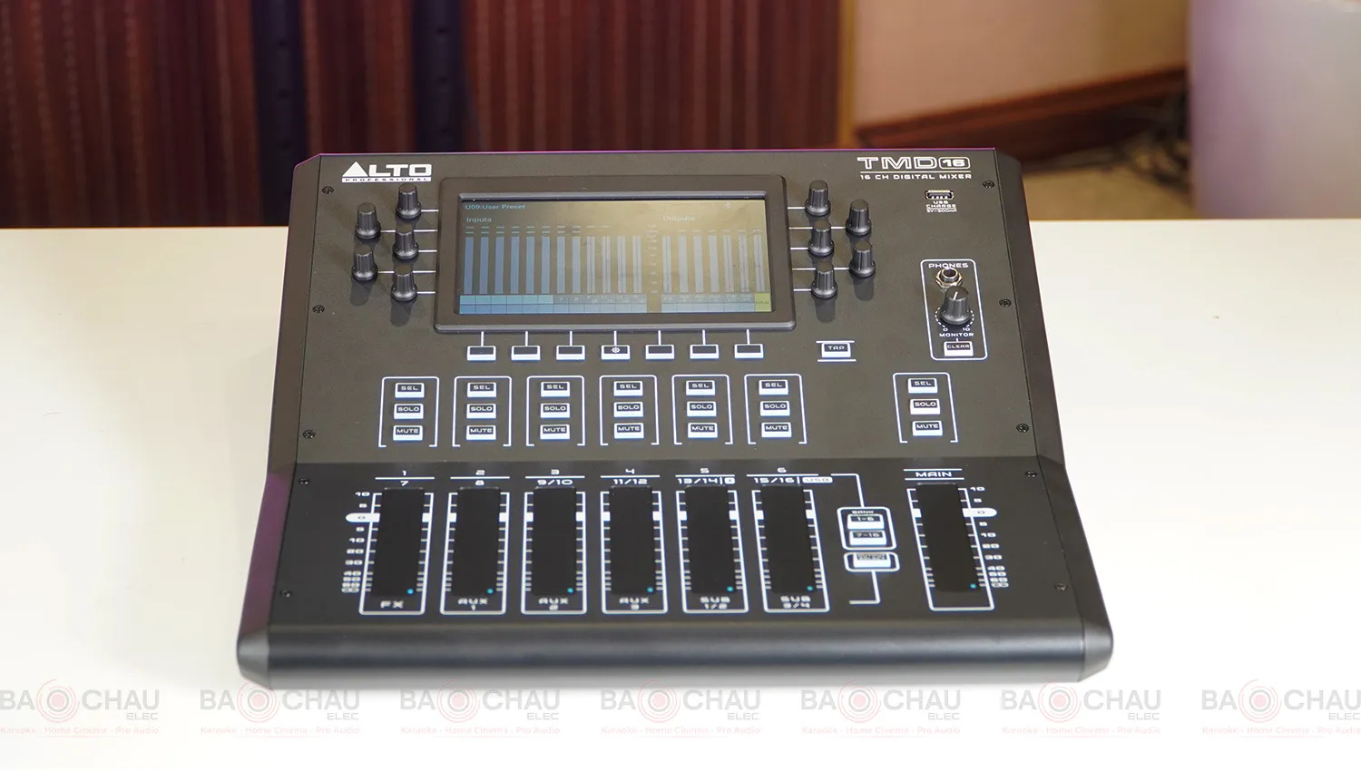 B&agrave;n mixer Alto TMD16