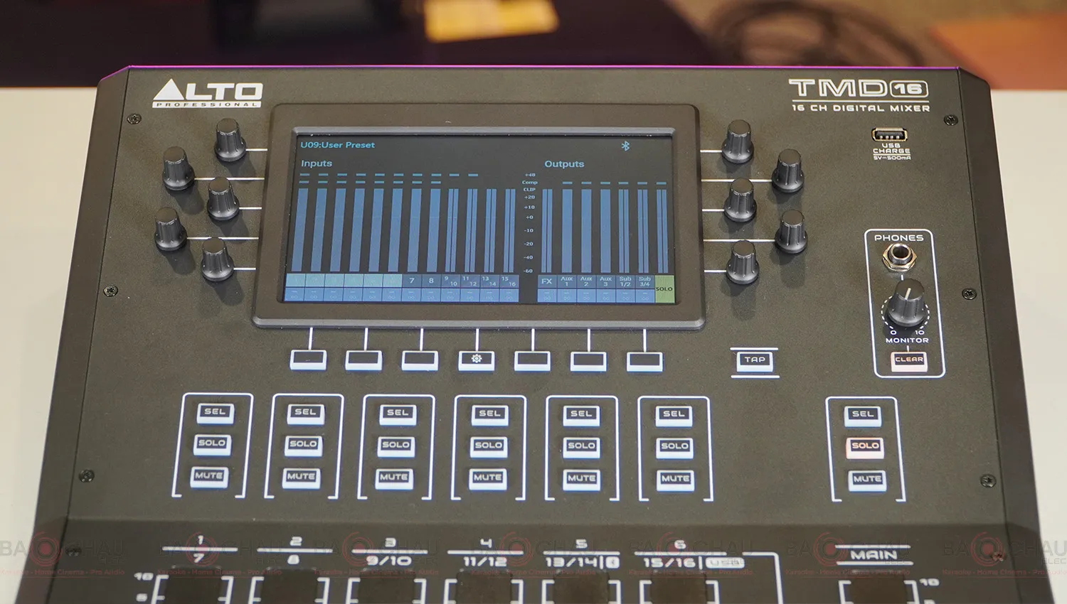 B&agrave;n mixer Alto TMD16