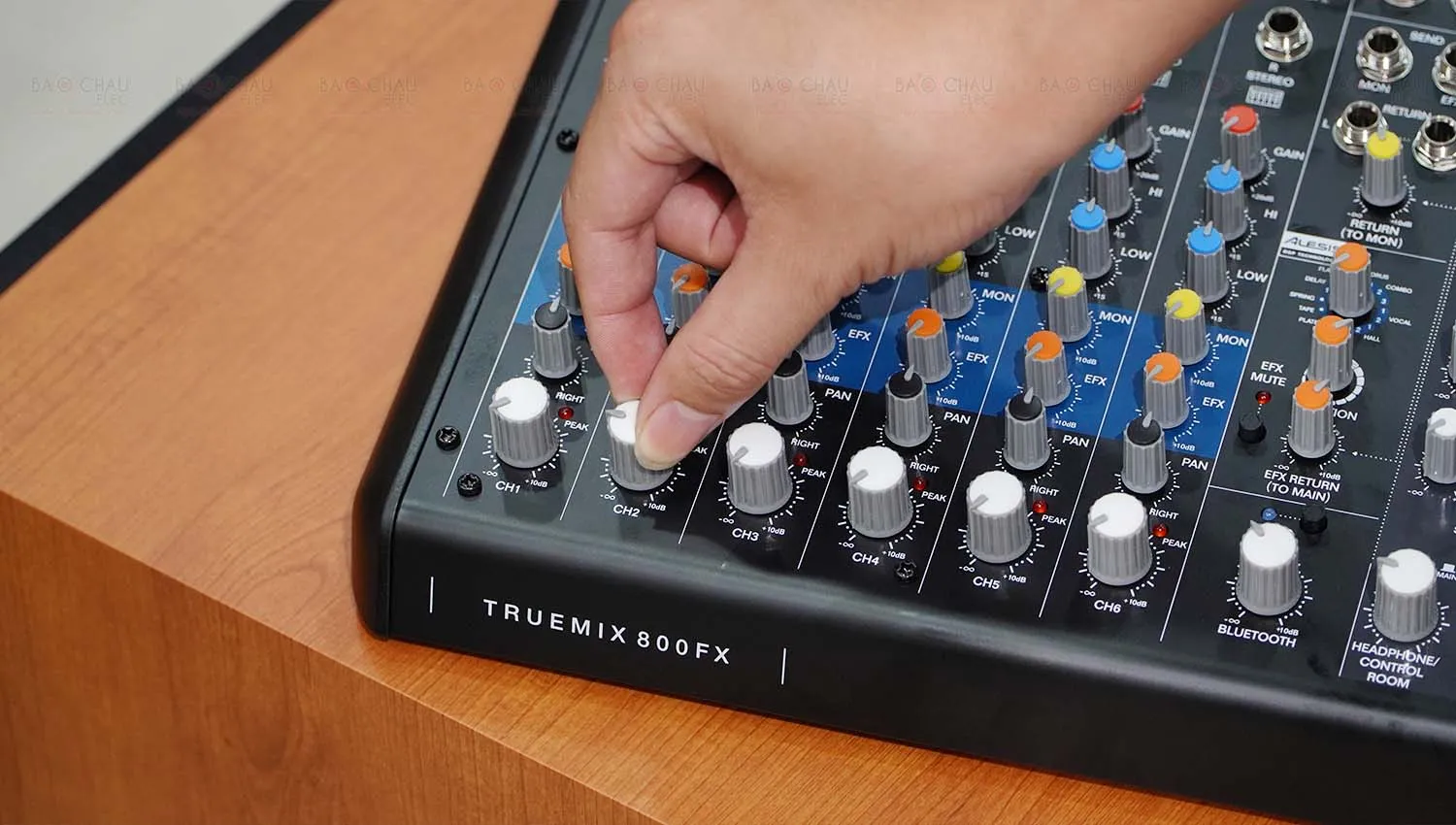 Bàn Mixer Alto TrueMix 800FX