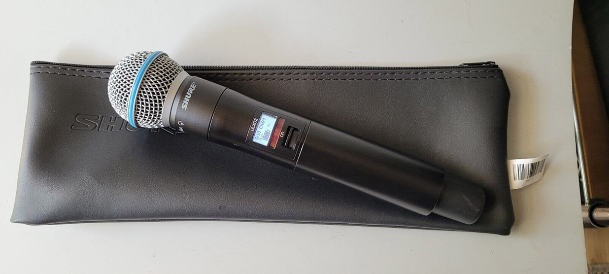 Bộ ph&aacute;t cầm tay với đầu micro Shure ULXD2/B58