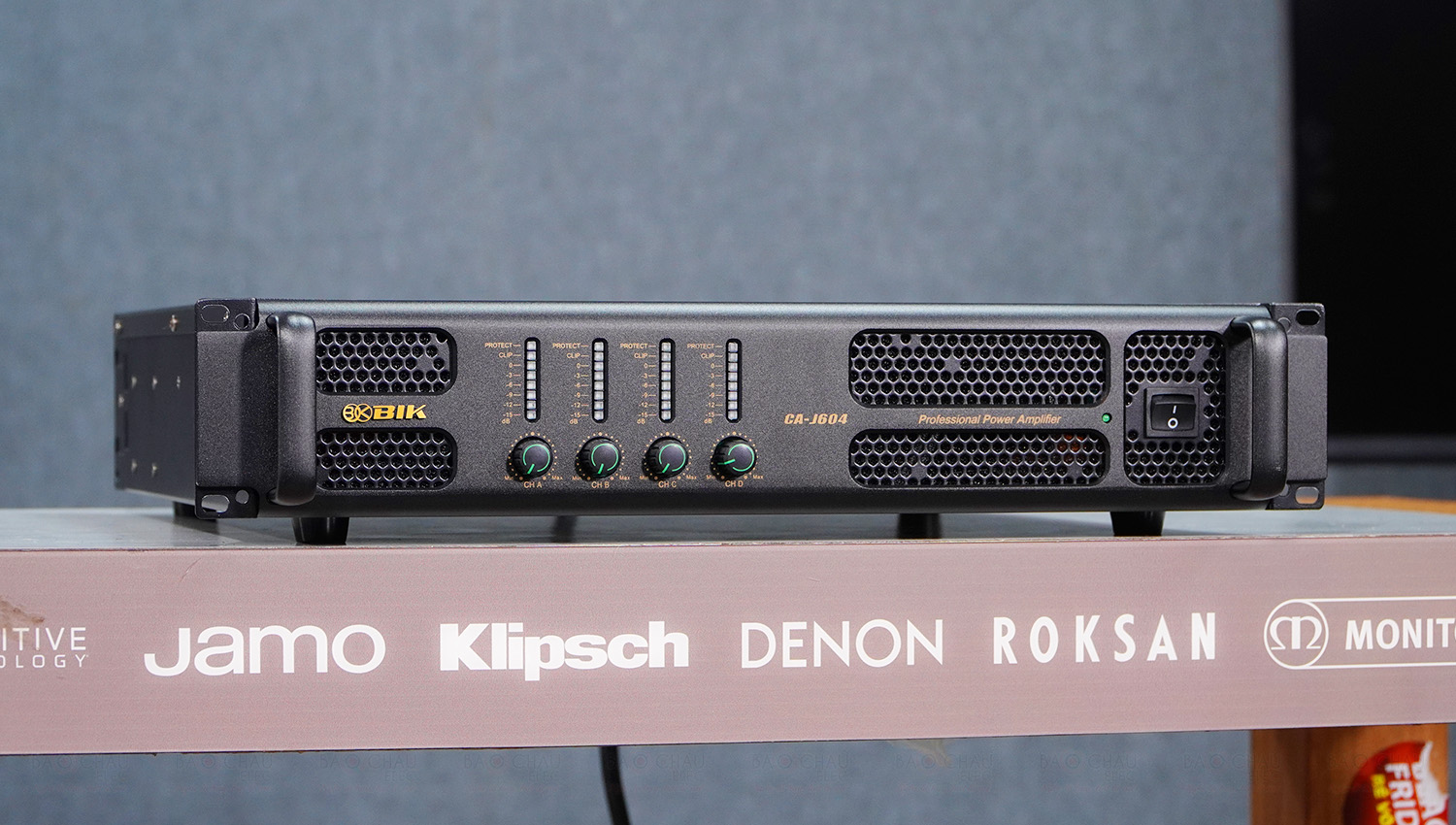 Cục đẩy công suất 4 kênh BIK CA-J604