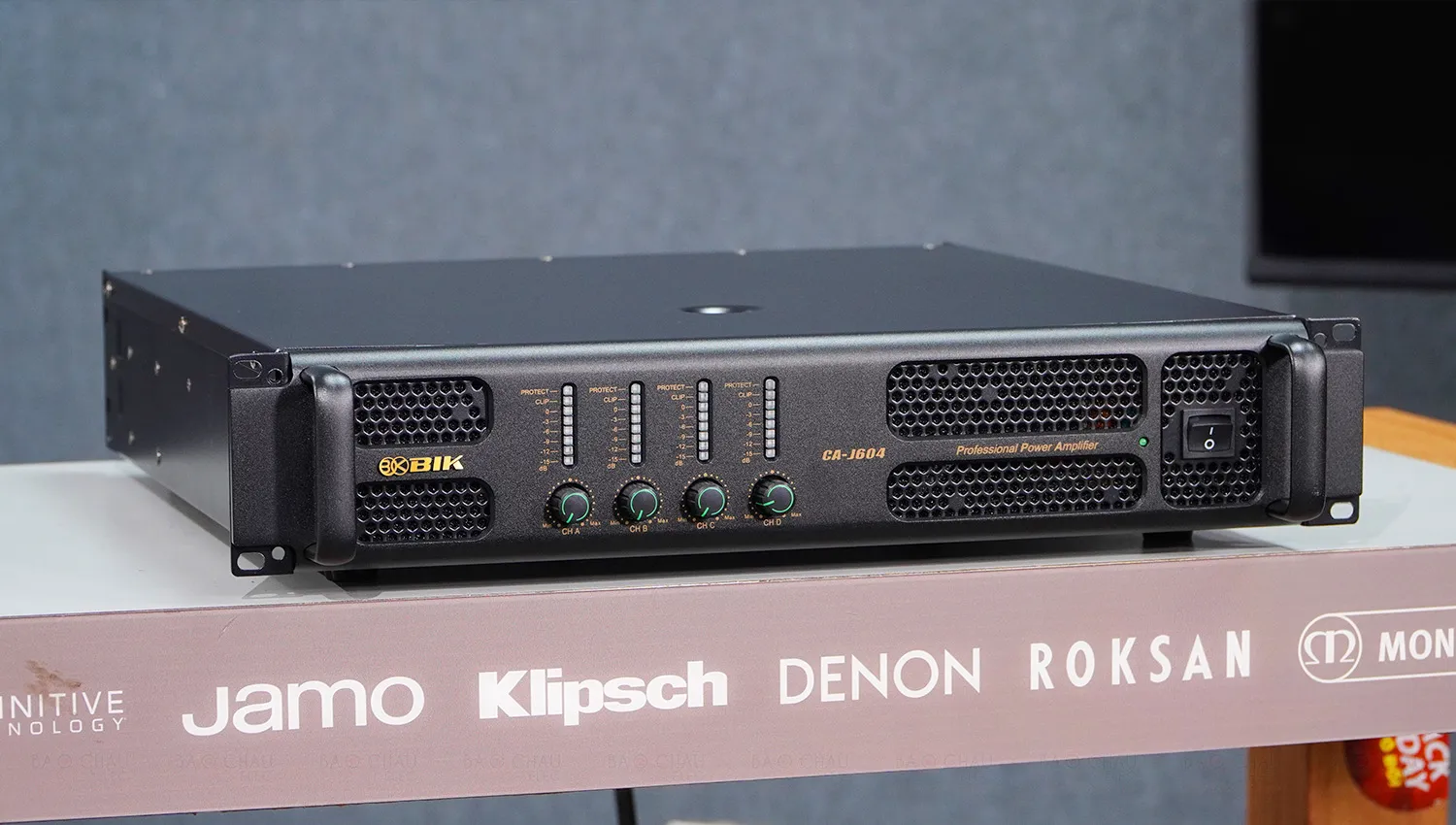 Cục đẩy công suất 4 kênh BIK CA-J604