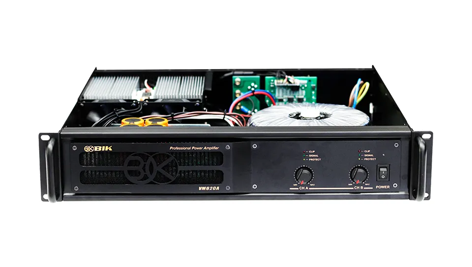 Cục đẩy công suất 2 kênh BIK VM 620A
