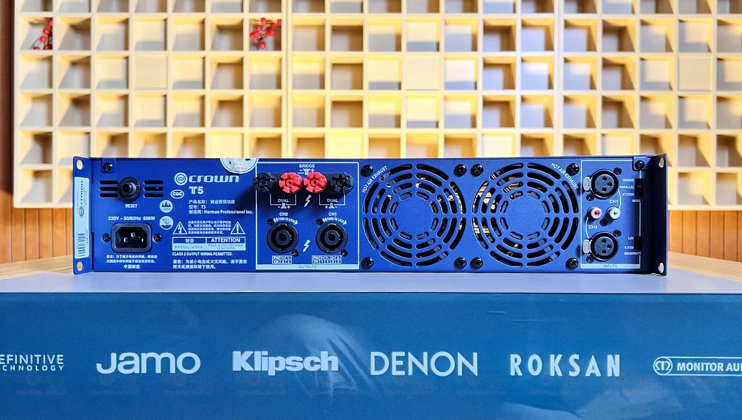 Cục Đẩy Công Suất 2 Kênh Crown T5