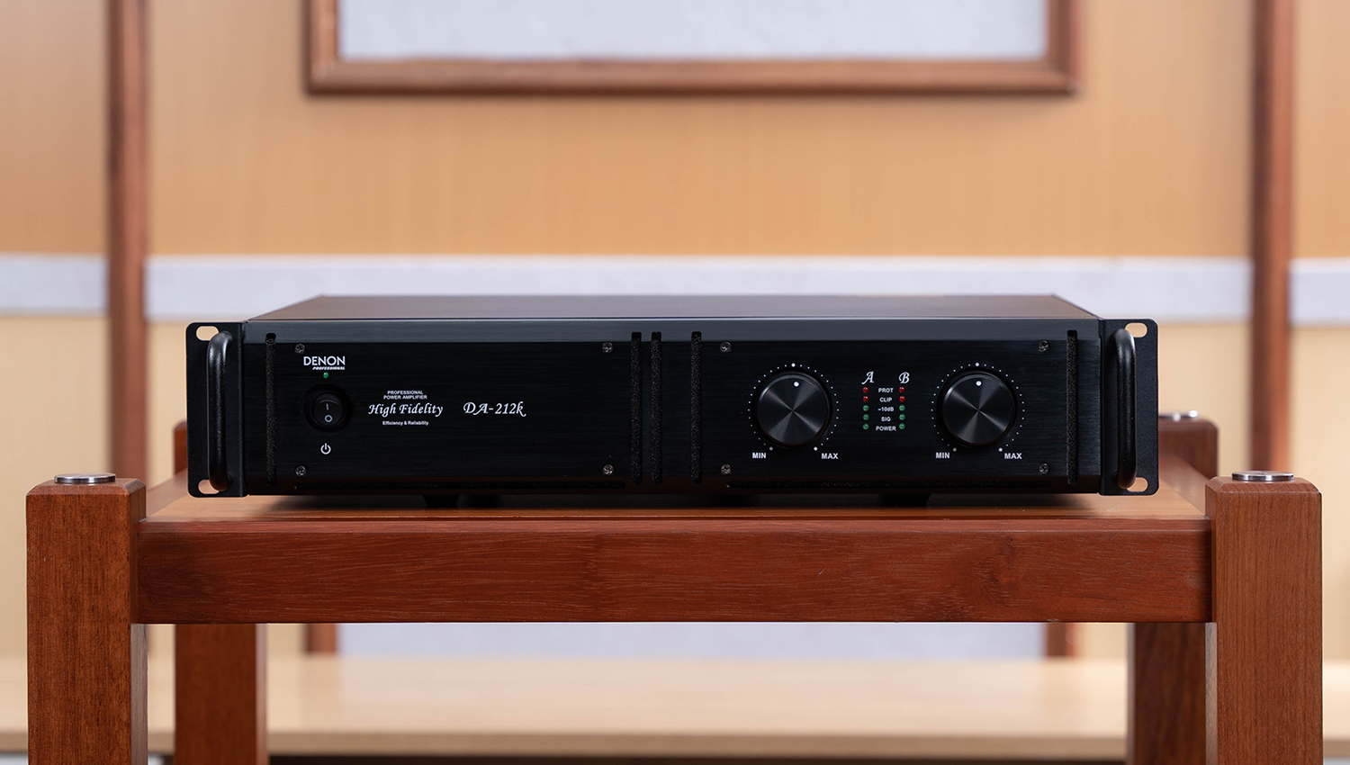 Cục đẩy công suất 2 kênh Denon DA-212K