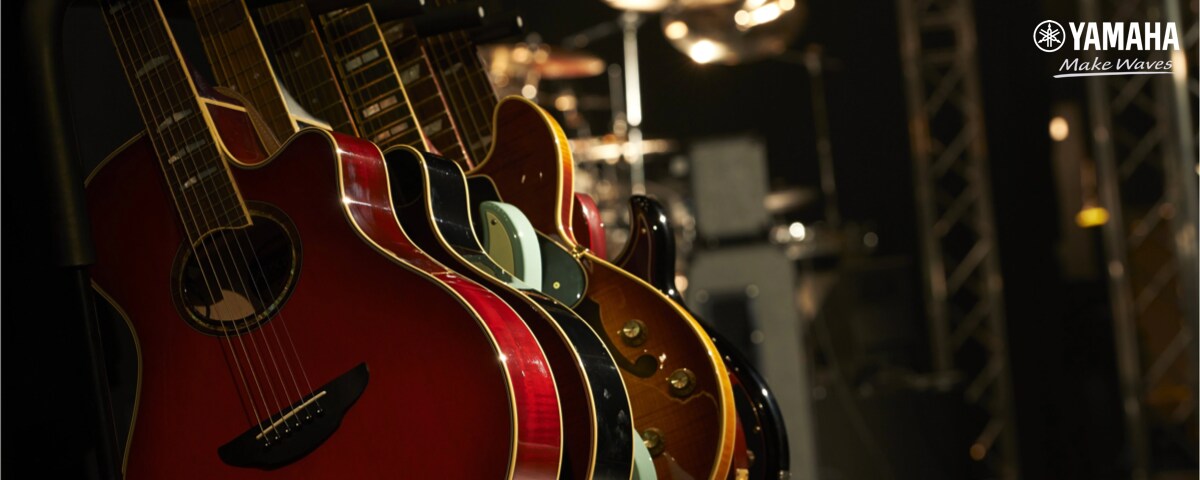 Đ&agrave;n Guitar Acoustic Yamaha APX600 