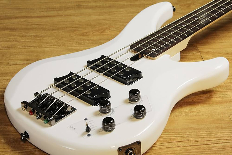 Đàn Guitar Bass Yamaha TRBX304
