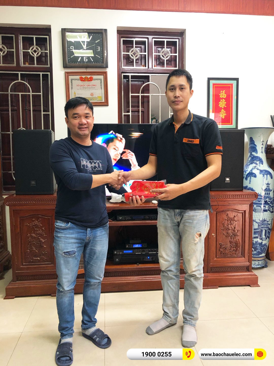 Lắp đặt d&agrave;n karaoke JBL hơn 61tr cho anh Kh&aacute;nh tại H&agrave; Nội