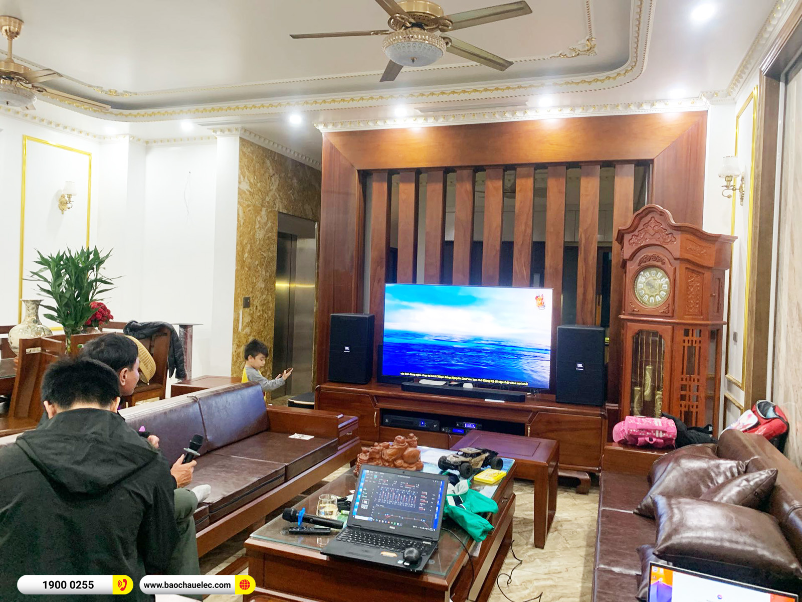 Lắp đặt dàn karaoke JBL gần 90tr cho anh Hùng tại Hà Nội (JBL KP4012 G2, JBL V8, JBL VX8, Pasion 12SP, VM300)