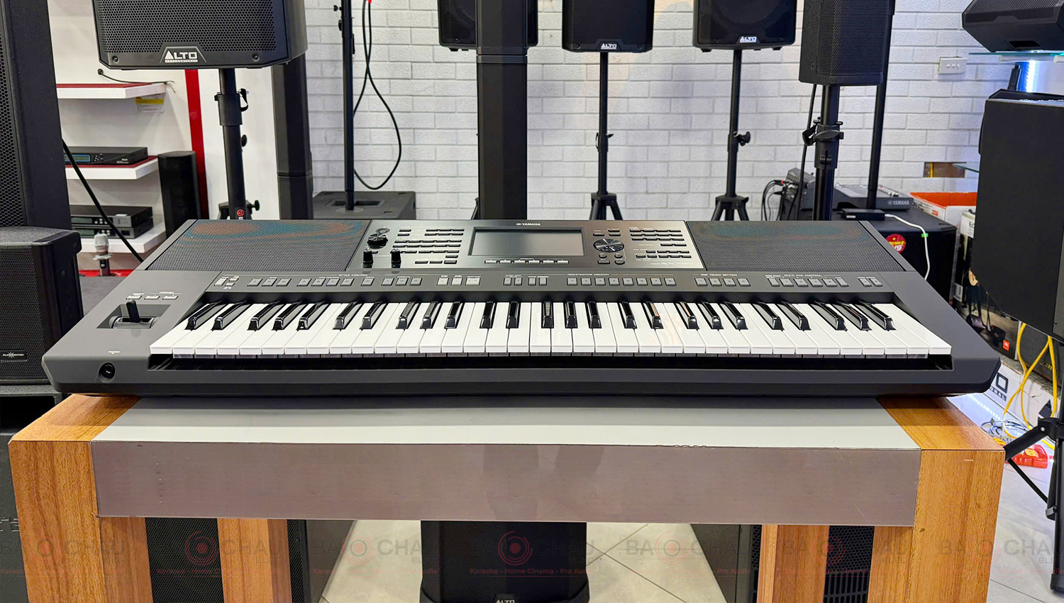Đàn organ Yamaha PSR-SX720