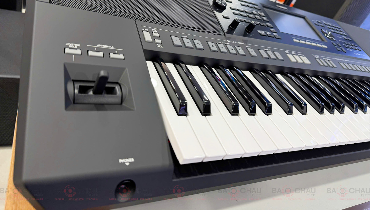 Đ&agrave;n organ Yamaha PSR-SX720