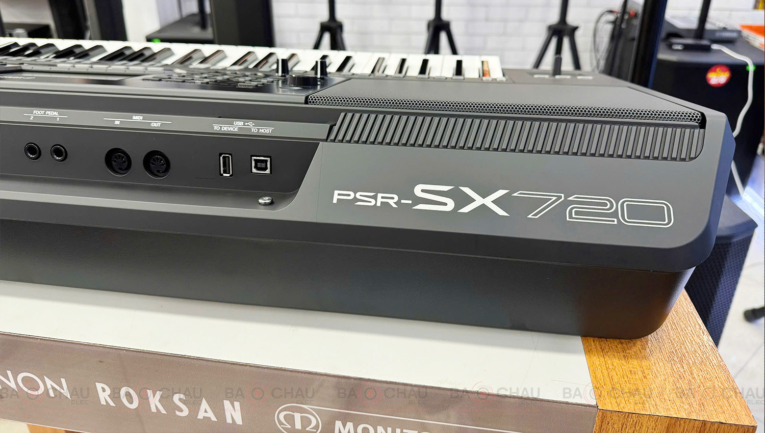 Đ&agrave;n organ Yamaha PSR-SX720