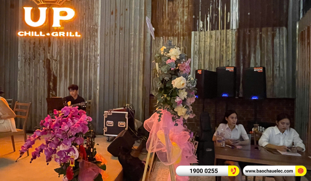 Lắp đặt &acirc;m thanh nh&agrave; h&agrave;ng Alto cho qu&aacute;n buffet lẩu nướng Up Grill & Chill tại Cần thơ