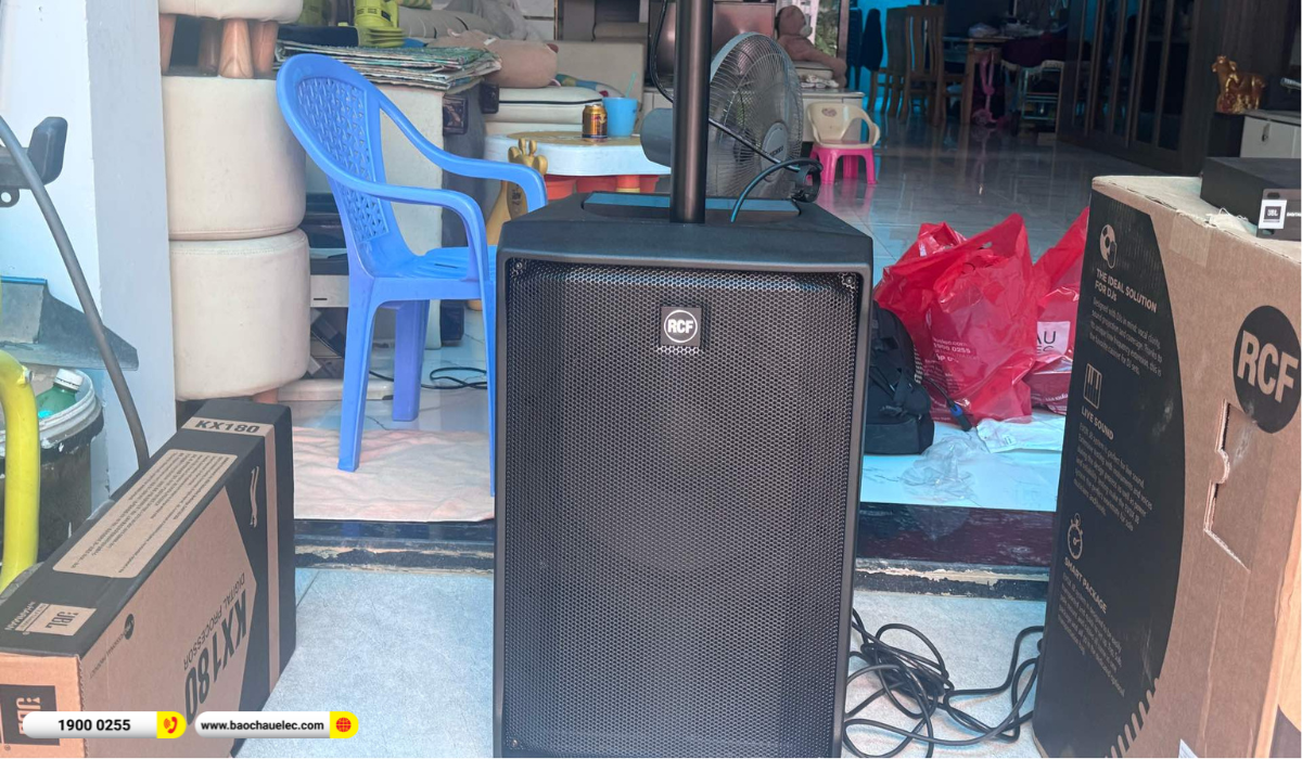 Lắp đặt d&agrave;n karaoke di động RCF hơn 73tr cho anh Vũ tại TP HCM