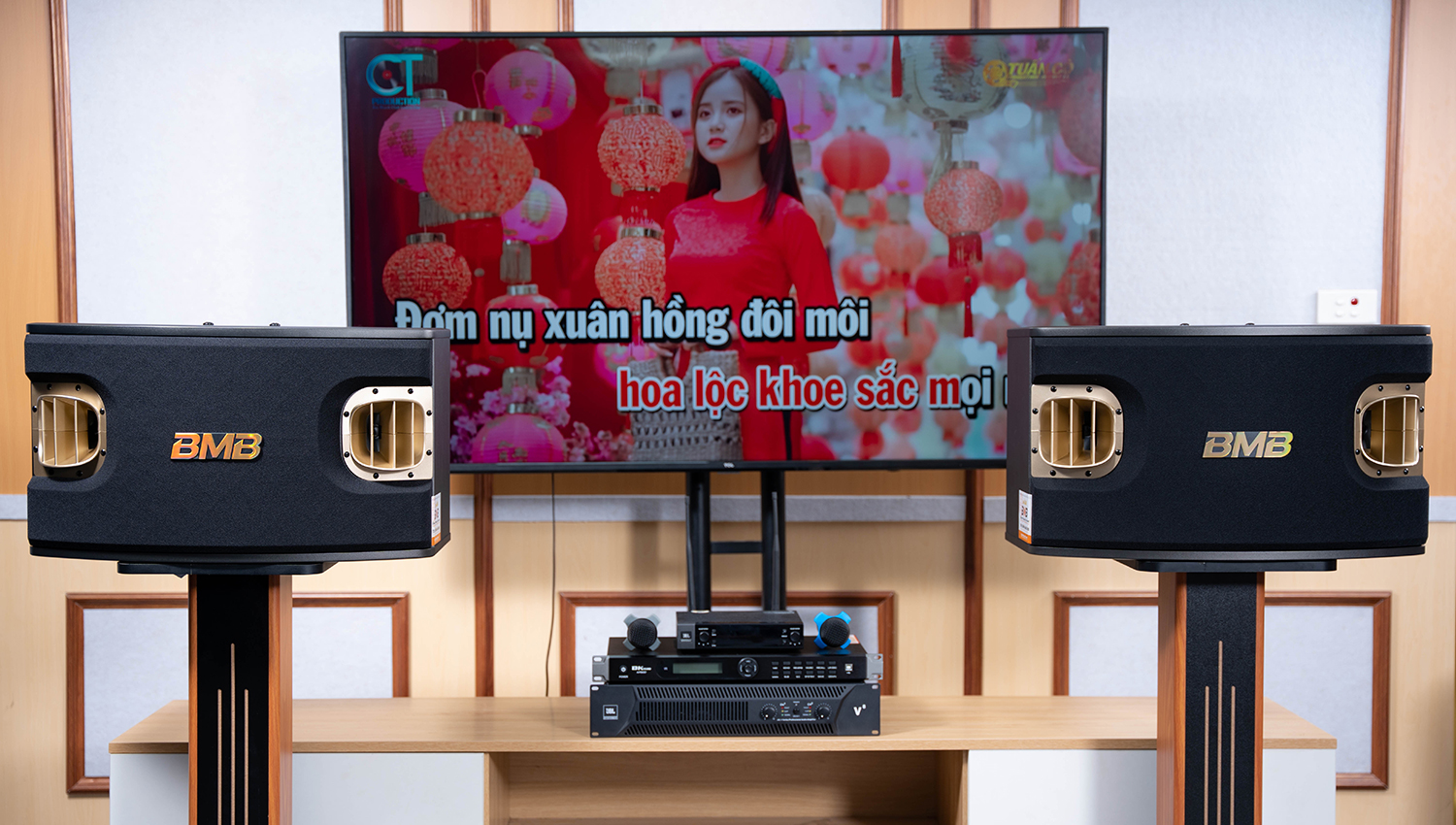 Loa karaoke BMB CSV 900SE