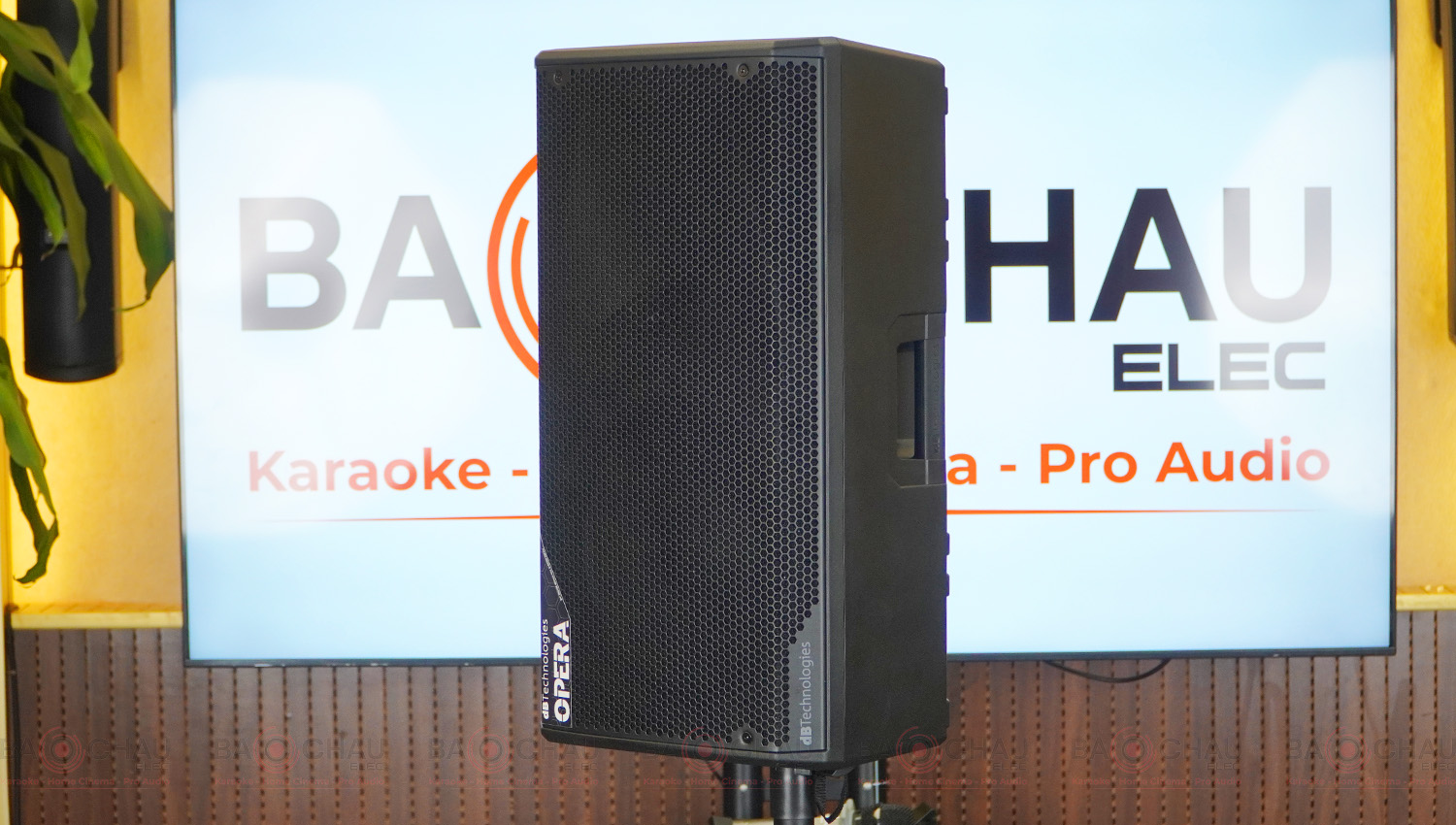 Loa dBTechnologies Opera 12
