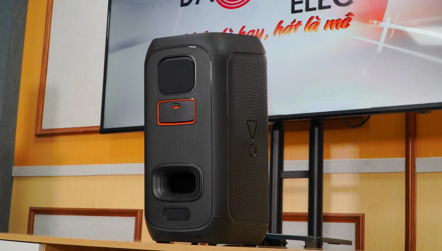 Loa JBL PartyBox Club 120