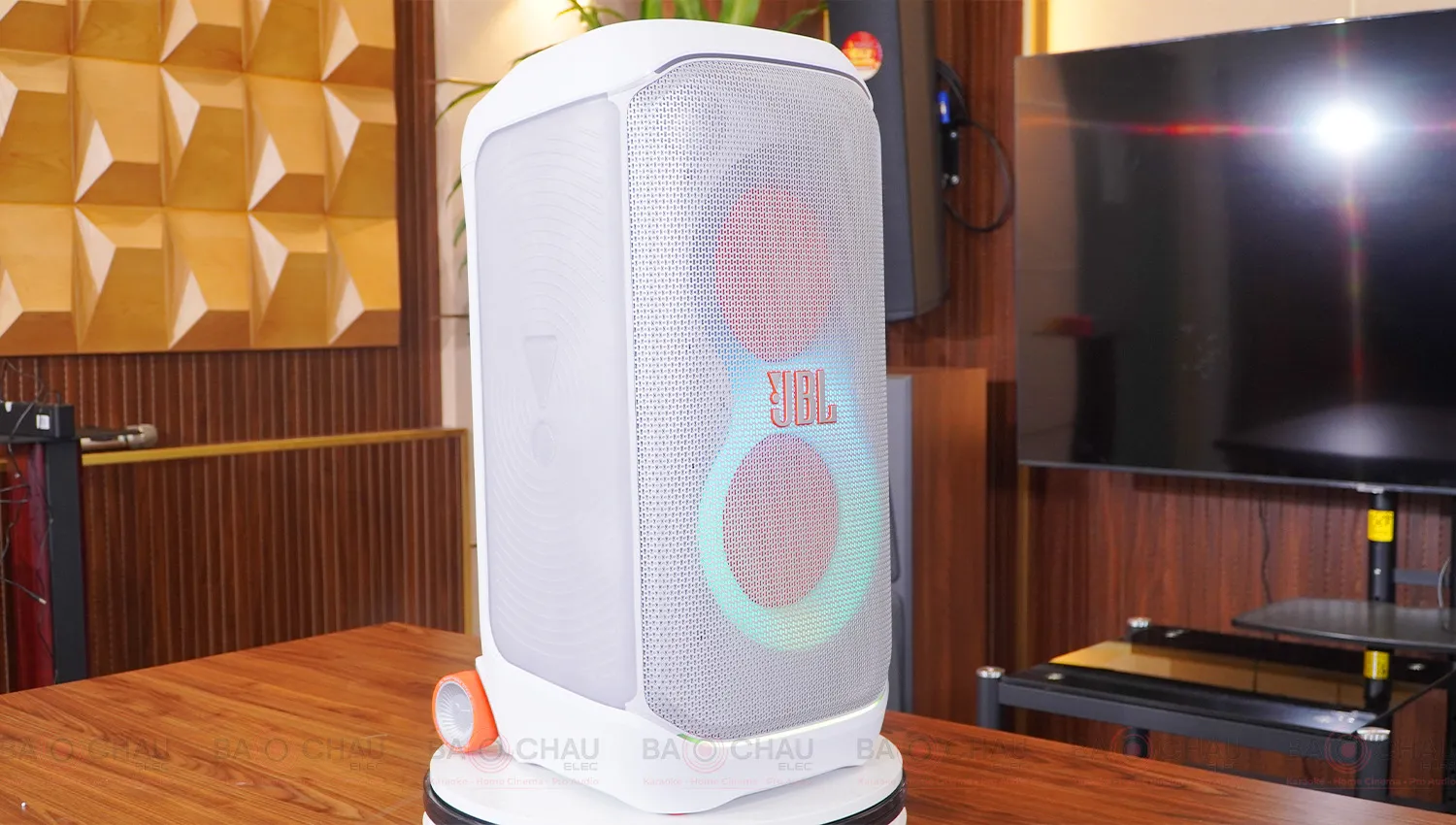 Loa JBL PartyBox Stage 320