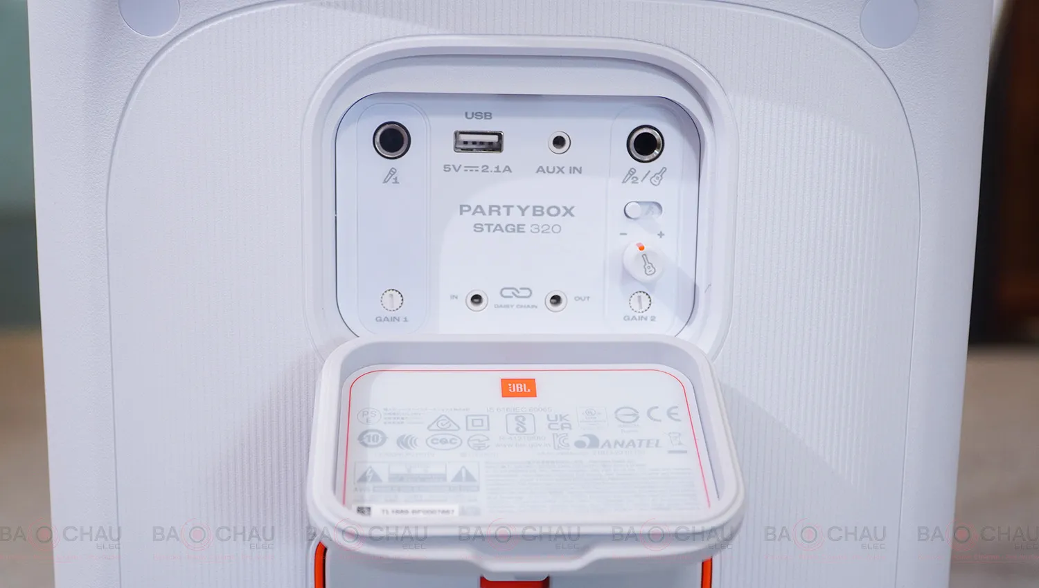 Loa JBL PartyBox Stage 320