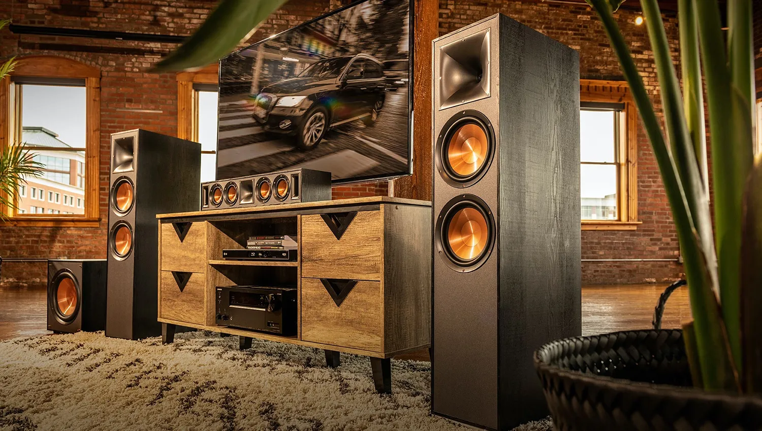 Loa Klipsch R-625FA