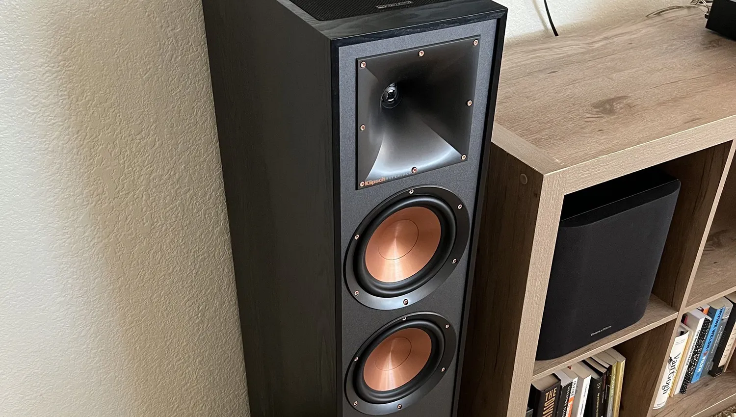 Loa Klipsch R-625FA