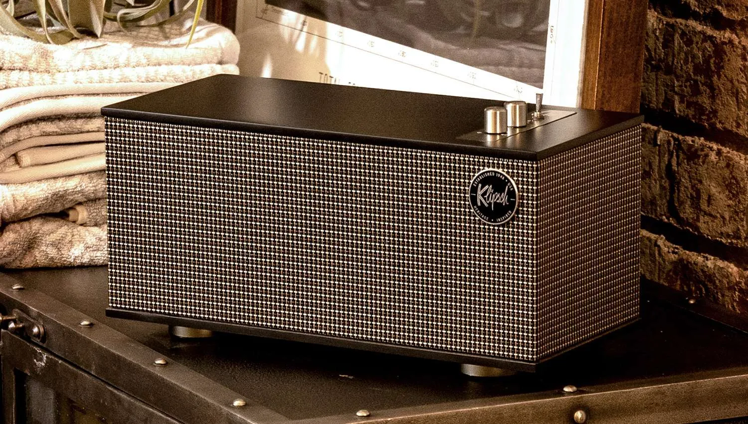Loa Klipsch The One II Black