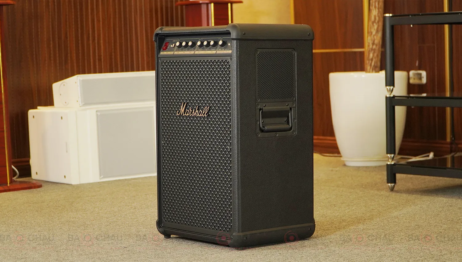 Loa Marshall Bromley 750