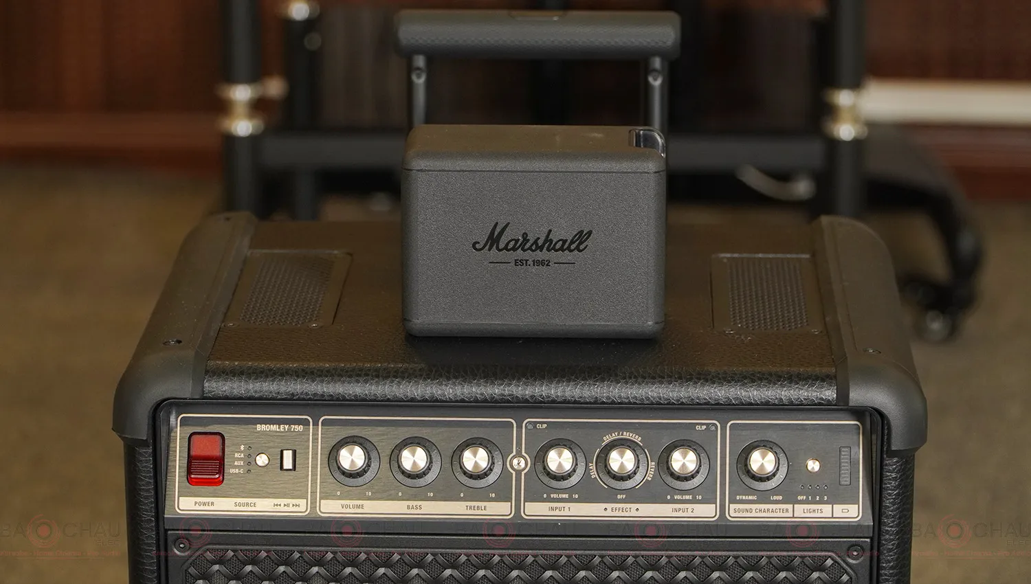 Loa Marshall Bromley 750