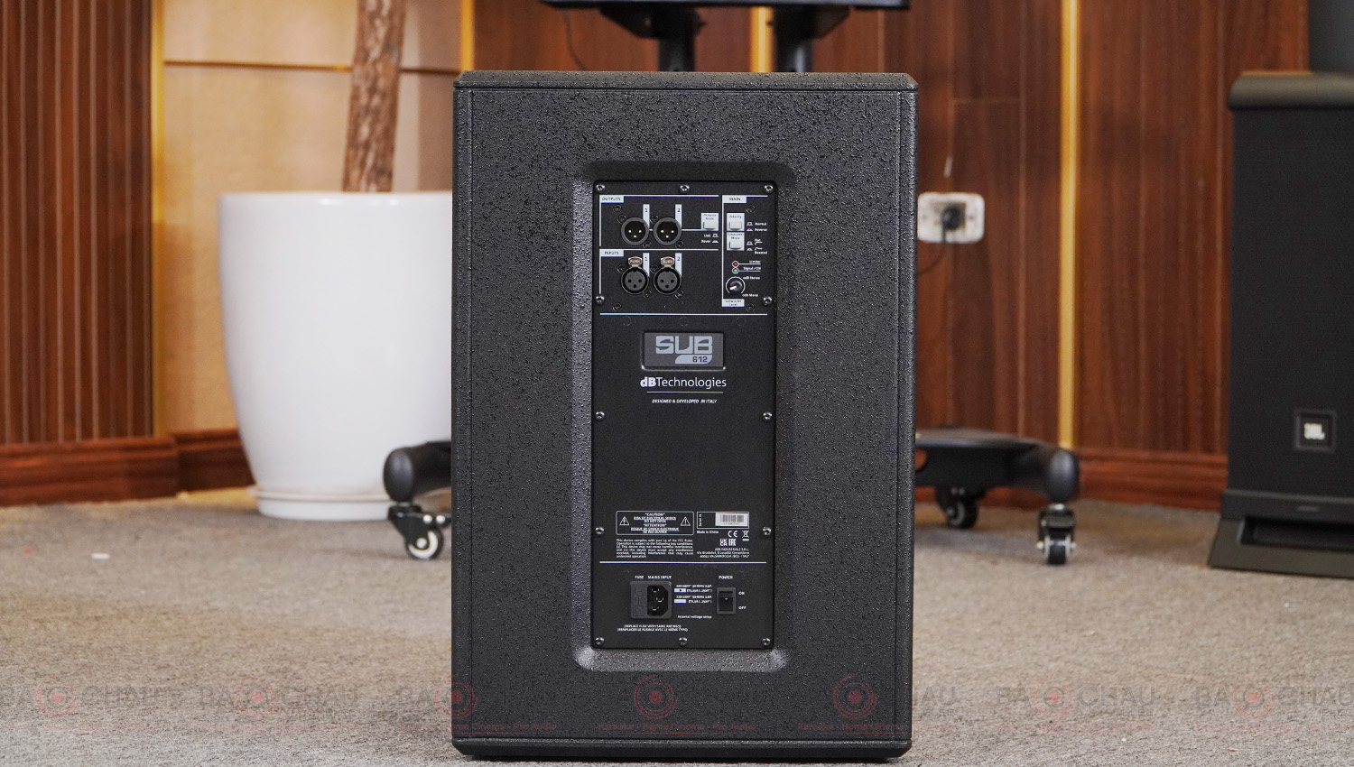 Loa sub điện dBTechnologies Sub 612