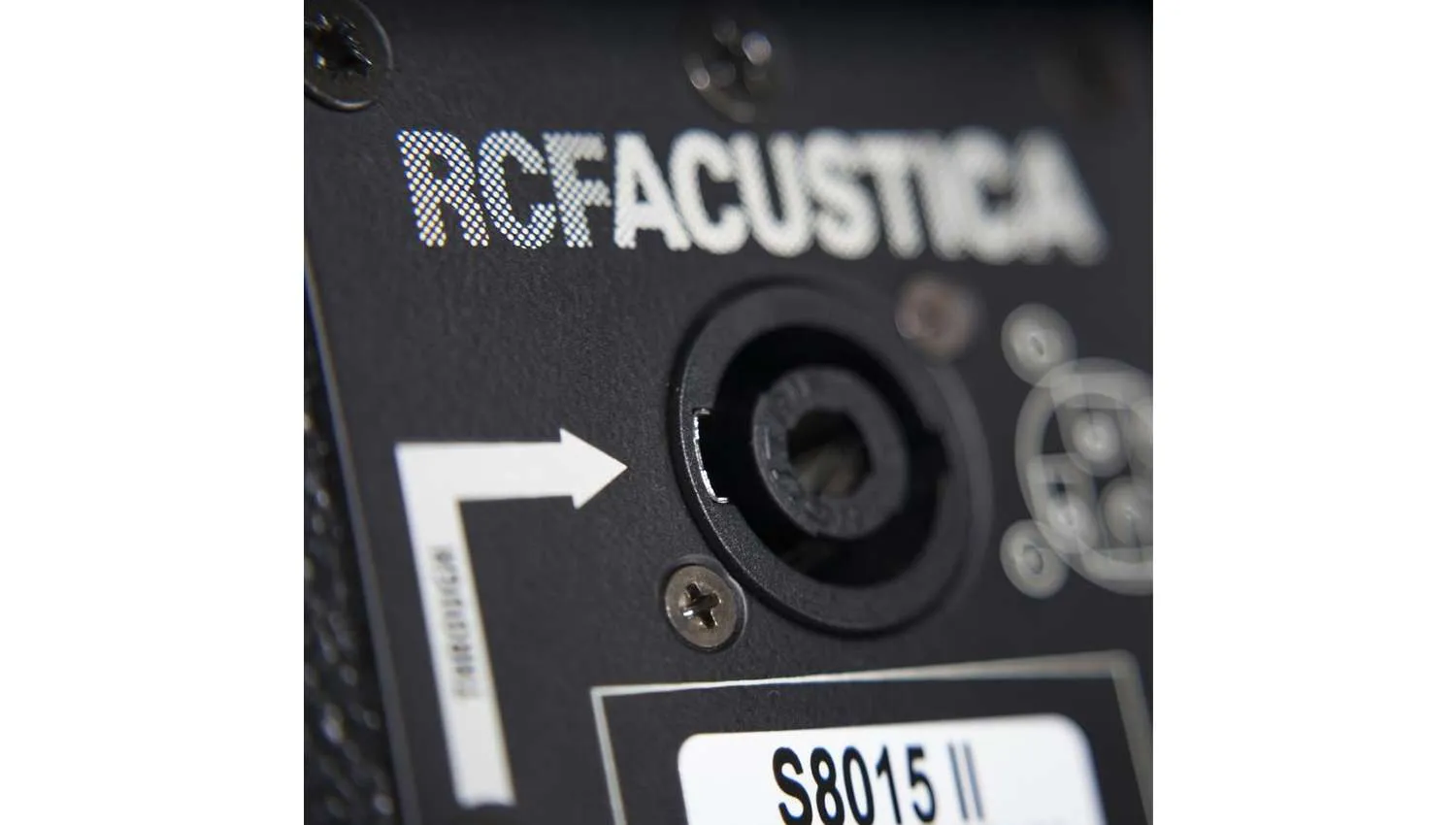 Loa sub hơi RCF S 8018II