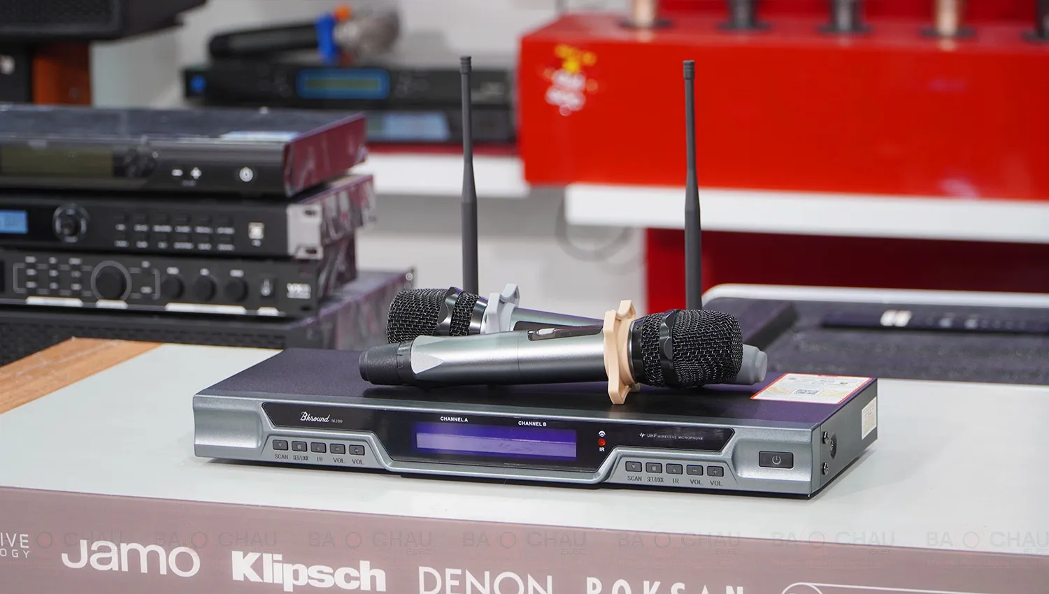 Micro kh&ocirc;ng d&acirc;y Bksound M200