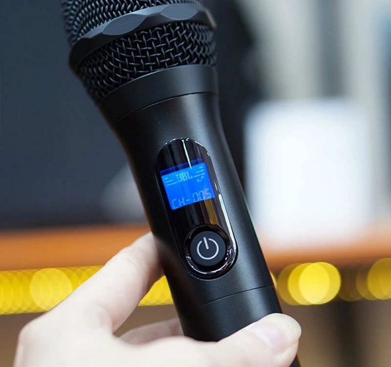 Micro kh&ocirc;ng d&acirc;y JBL VM300