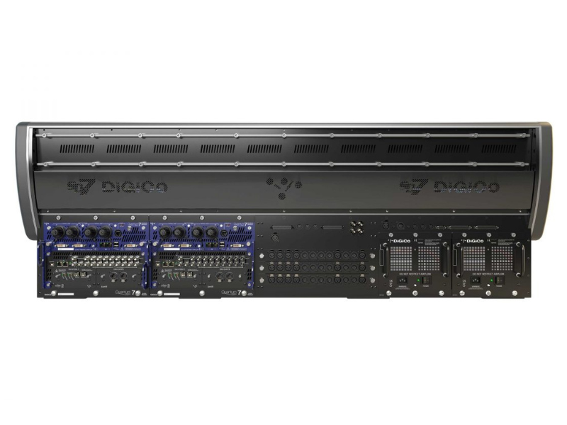 B&agrave;n mixer DiGiCo Quantum 7B