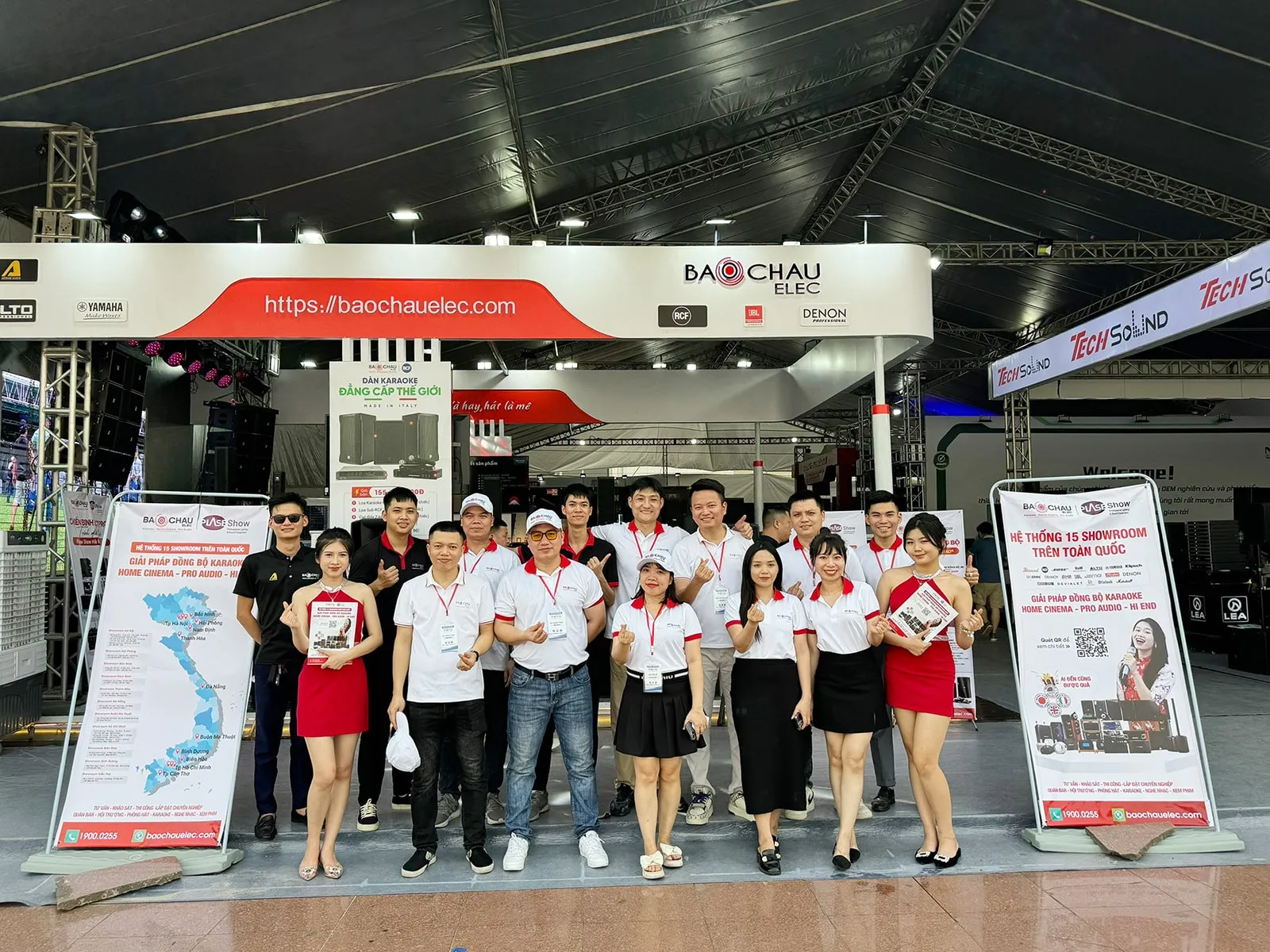 Bảo Châu Elec đầy hứng khởi trong ngày đầu khai mạc Plase Show 2024